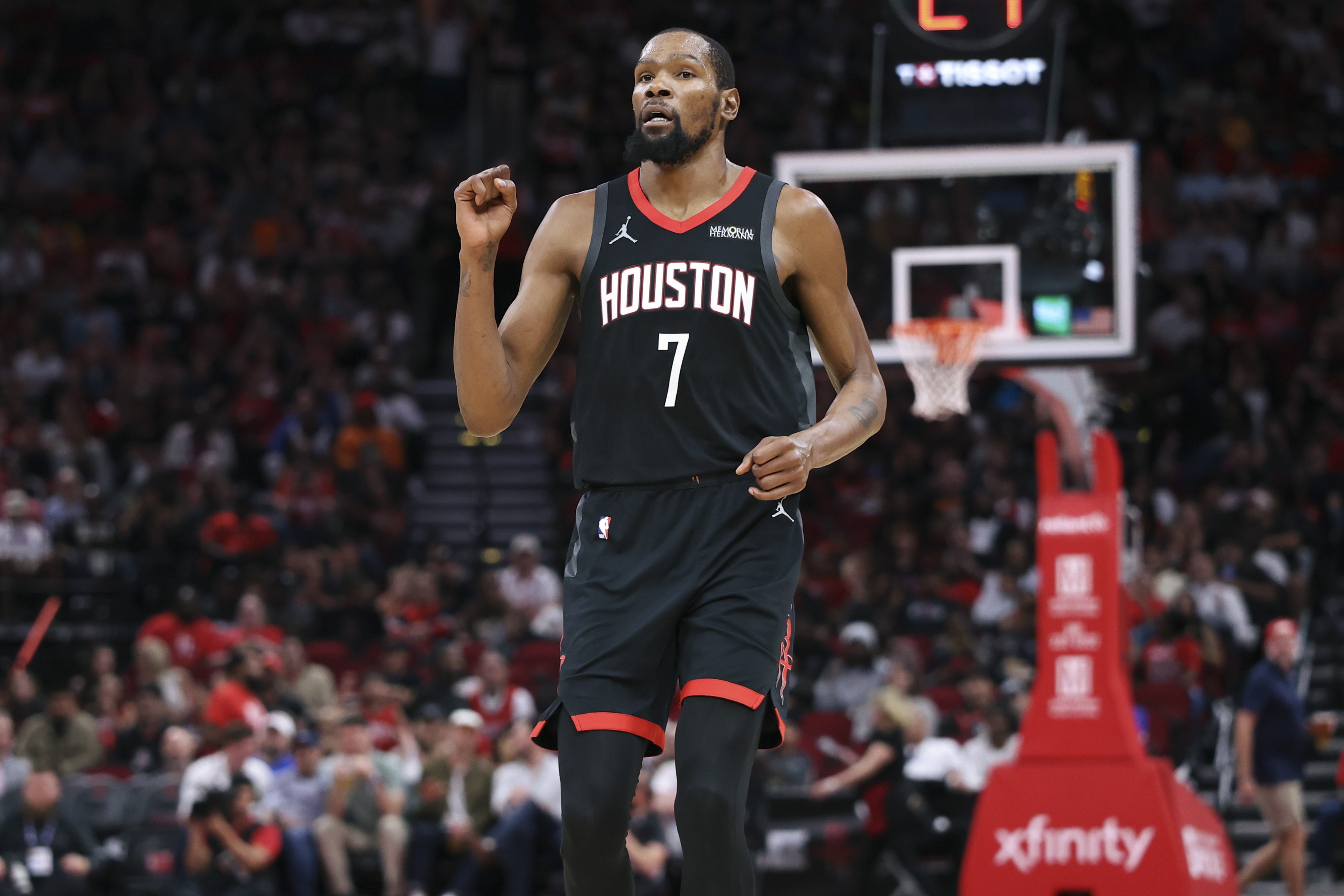 中欧体育官方下载-抡冒烟了！杜兰特开局3中0后8中7 半场砍下18分2板3助2断