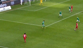 1615650826420083667.gif 中欧体育-【德甲】莱万三中框+破门 穆勒两助攻 拜仁3比1客胜