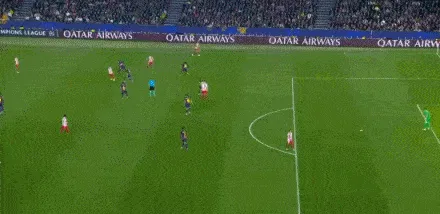 中欧体育官方下载-鲁杰里左路起球，瑟洛特抢点破门扩大比分，巴萨0-2马竞